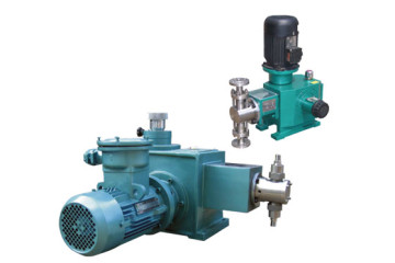 horizontal and vertical piston pump